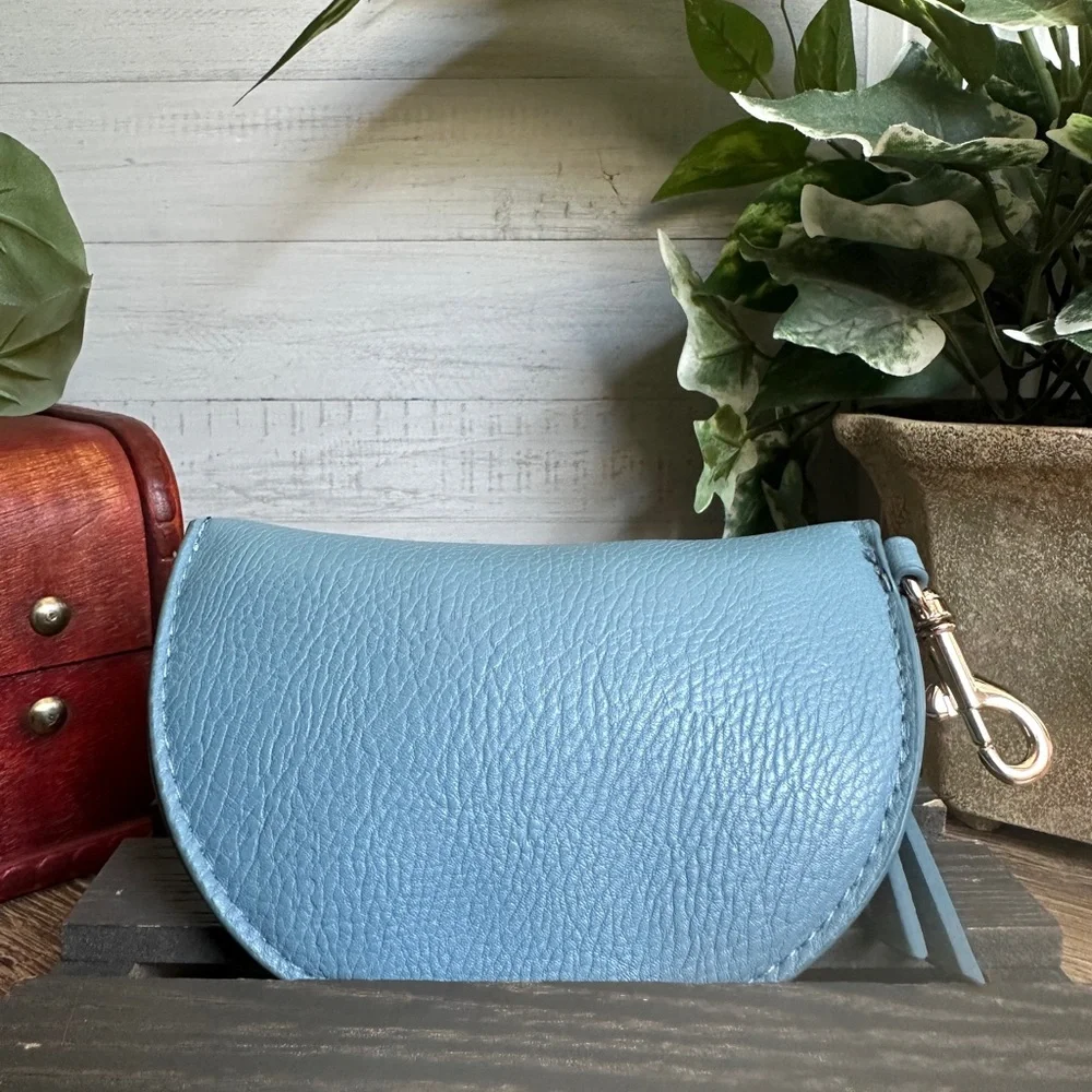 Universal Threads Clip On Blue & Gold  Pouch - Earth Tone Pouch